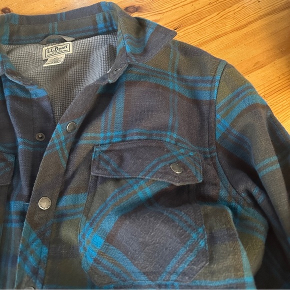 LL Bean thermal lined Blue and Gray Plaid Men's Jacket/Flannel size M - Picture 8 of 9